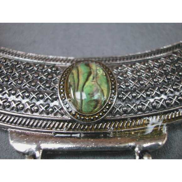 Elephant Pendant Choker Necklace 16" With 2" Extension Silver-Tone & Iridescent - Picture 4 of 6